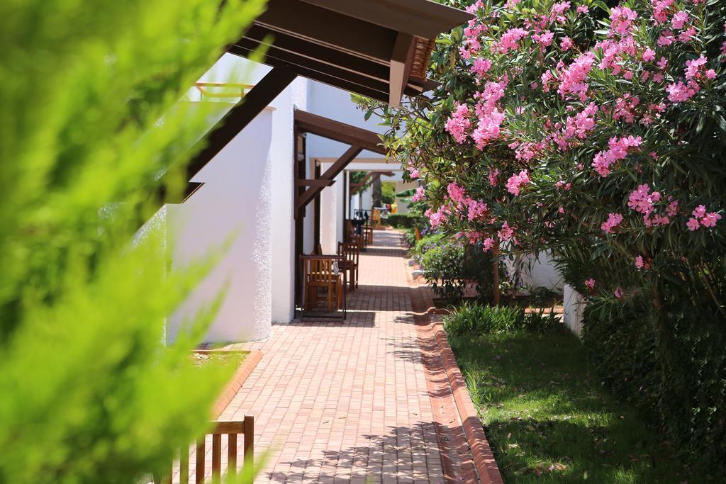 Club Kastalia Holiday Village โคนัคคลึ ภายนอก รูปภาพ