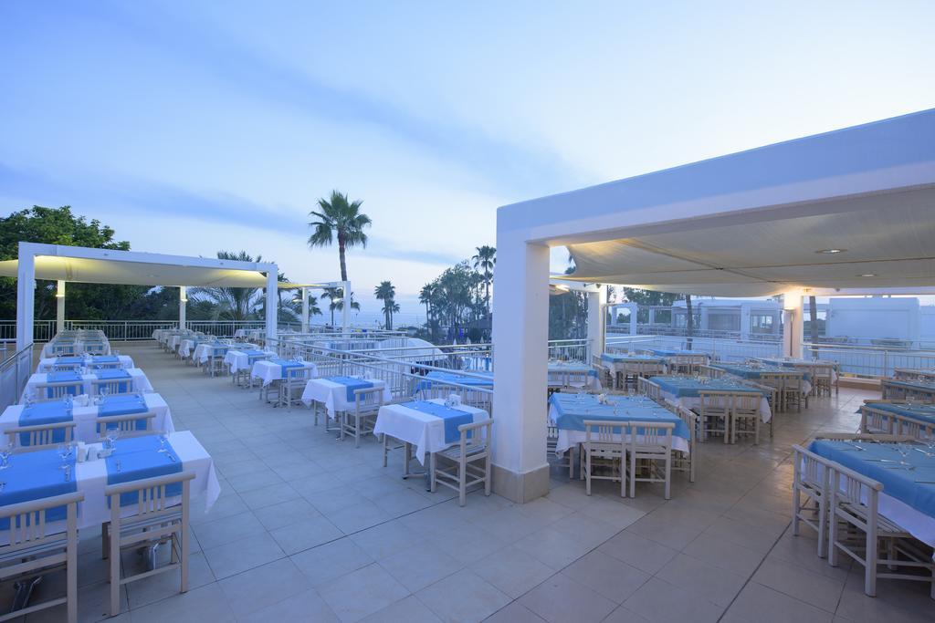 Club Kastalia Holiday Village โคนัคคลึ ภายนอก รูปภาพ
