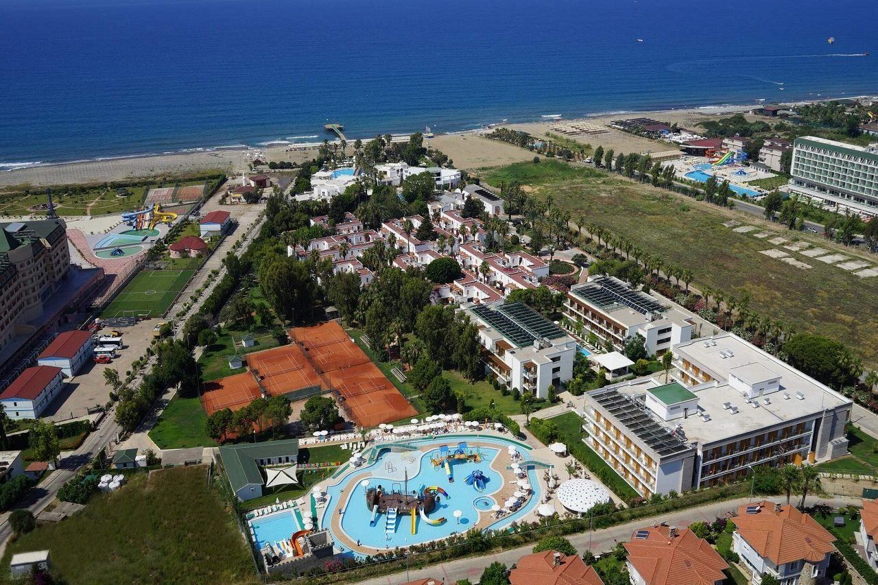 Club Kastalia Holiday Village โคนัคคลึ ภายนอก รูปภาพ
